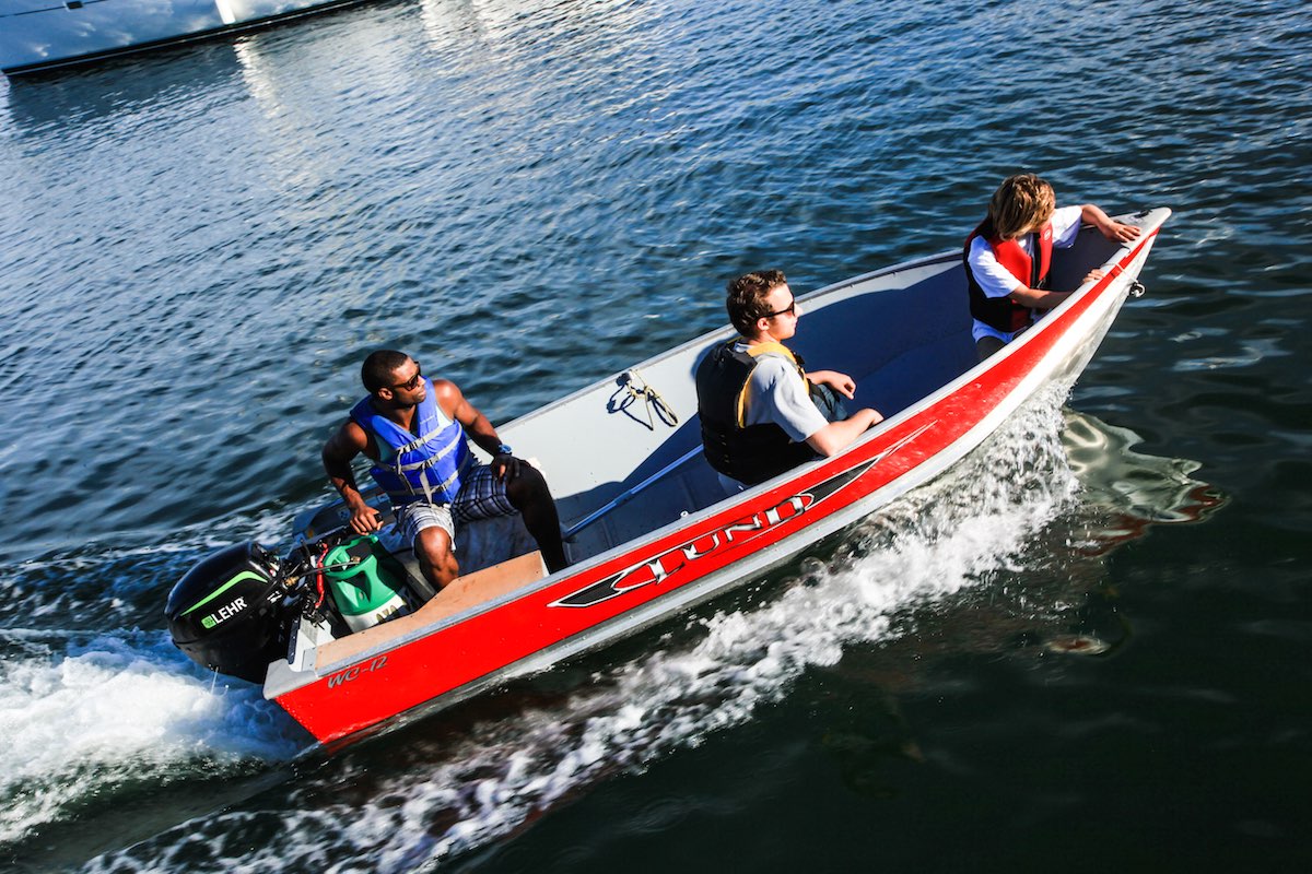 lehr-9.9-hp-propane-outboard-04